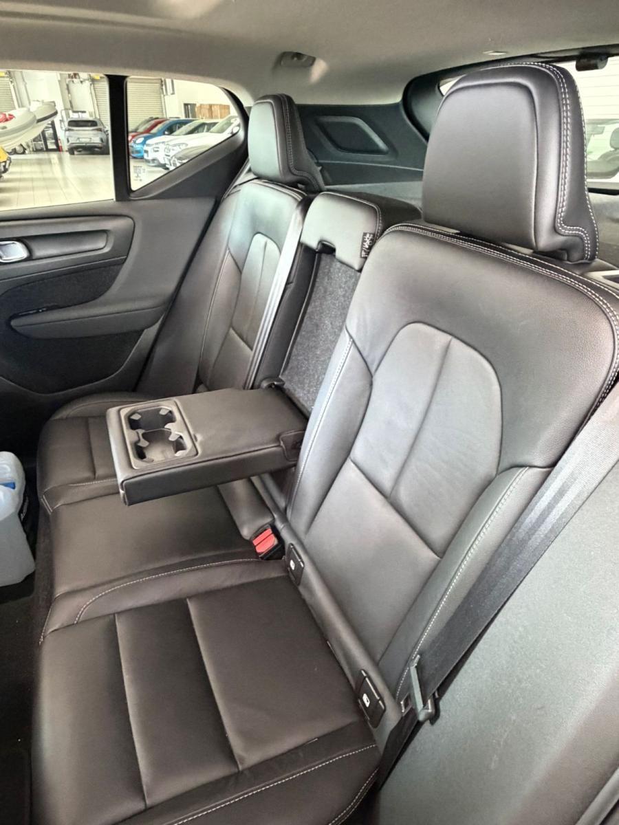 VOLVO - XC40 - D4 AWD Geartronic Momentum