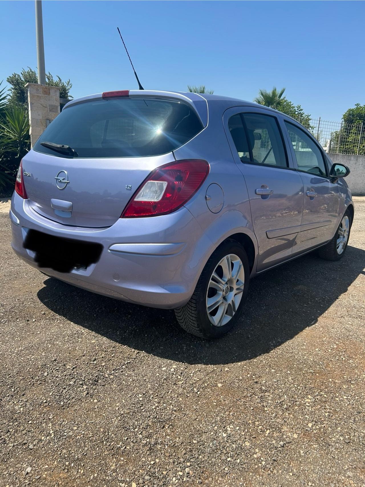 Opel Corsa 1.2 5 porte Easytronic Club