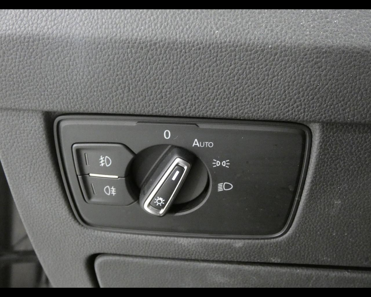 VOLKSWAGEN Passat 8ª serie - Passat Variant 2.0 TDI SCR EVO DSG Business