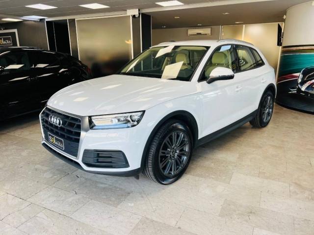 Audi Q5 30 2.0 tdi mhev Business 136cv s-tronic