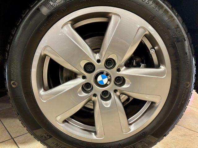 BMW 118 d 5p. Business Advantage UNIPRO - SERVICE BMW
