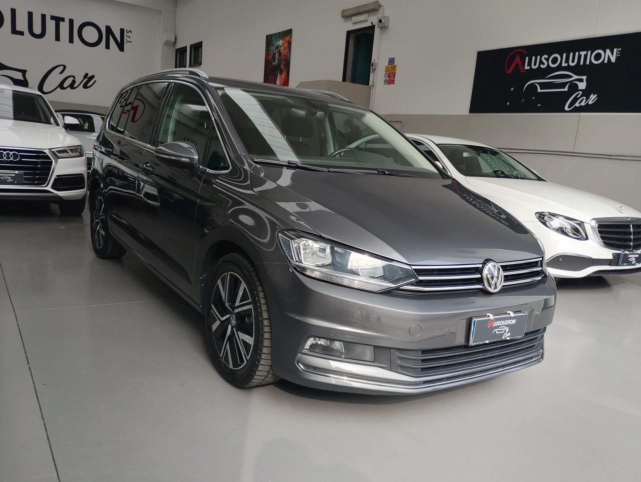 Volkswagen Touran 2.0 TDI 150 CV SCR DSG Executive BlueMotion Tech.