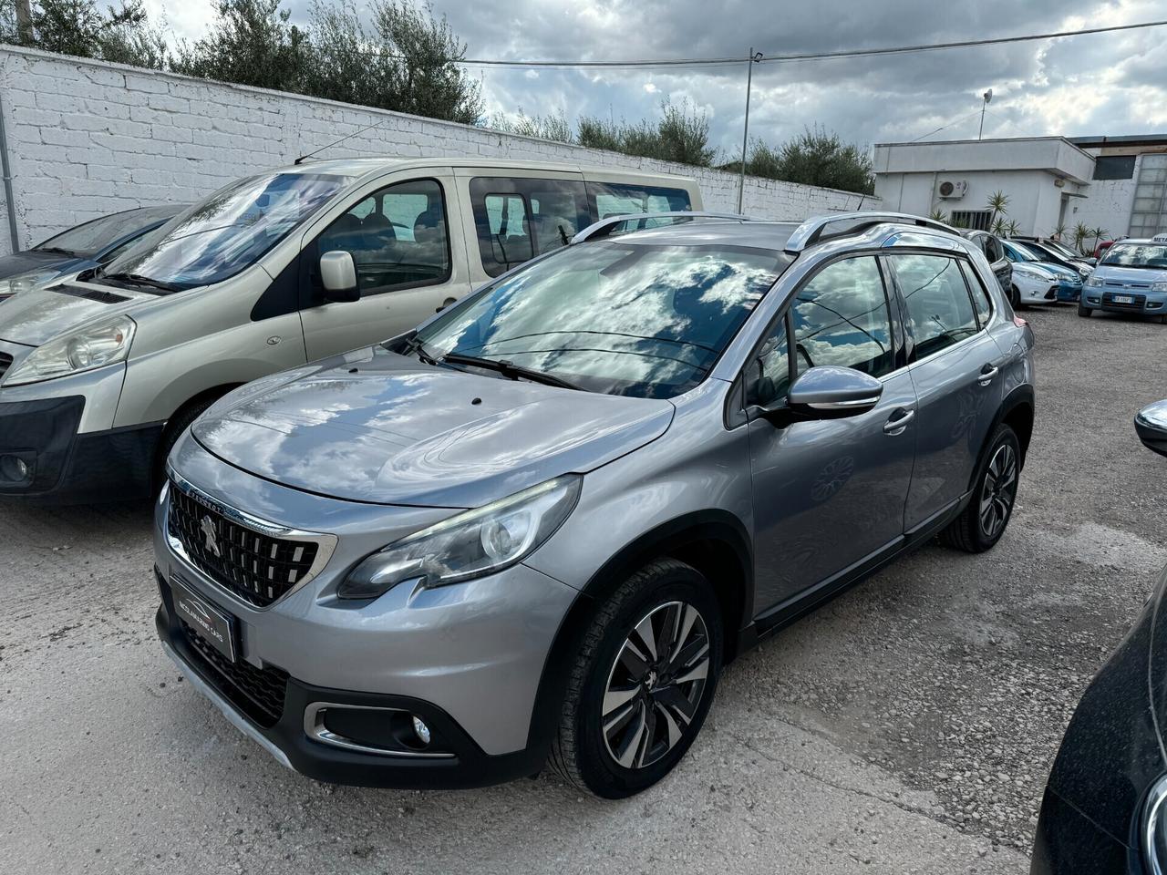 Peugeot 2008 BlueHDi 100 S&S Allure