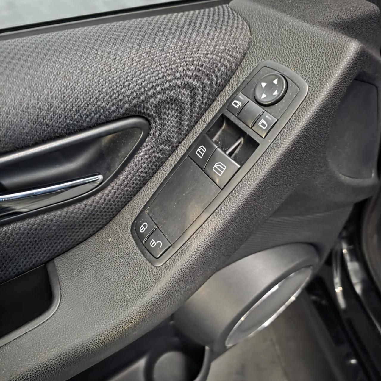 Mercedes-benz B 180 NEOPATENTATI+PELLE