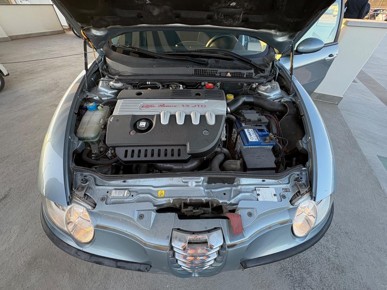 Alfa Romeo 147 1.9 JTD 115cv 153000KM!