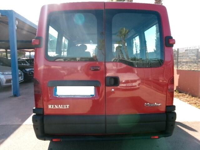 Renault Master T28 1.9 dCi PC Combi Confort 9 posti