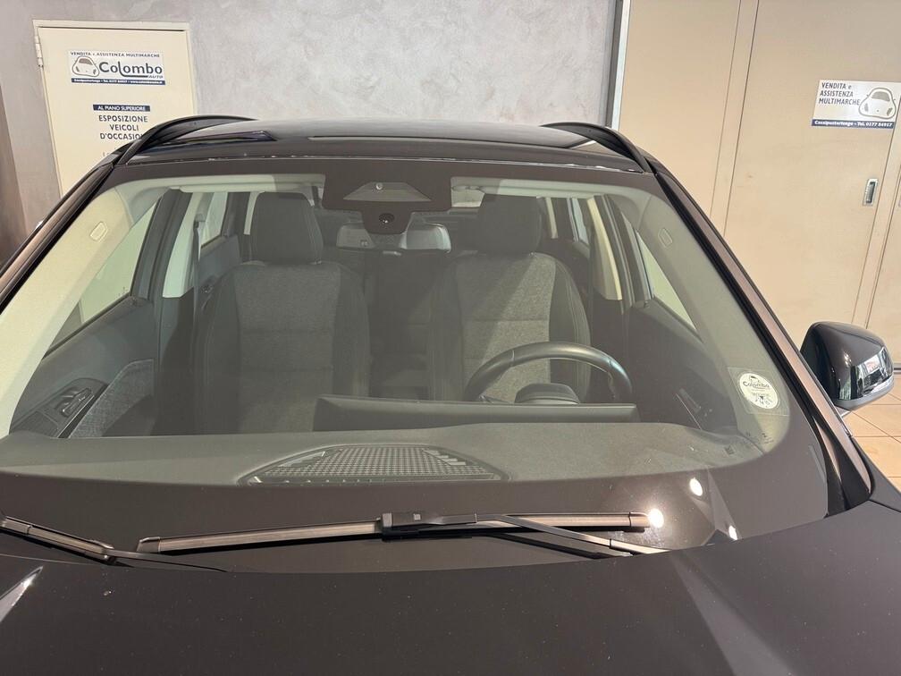 BMW X1 sdrive18i Advantage 136cv auto Led Navi 17" Neopat