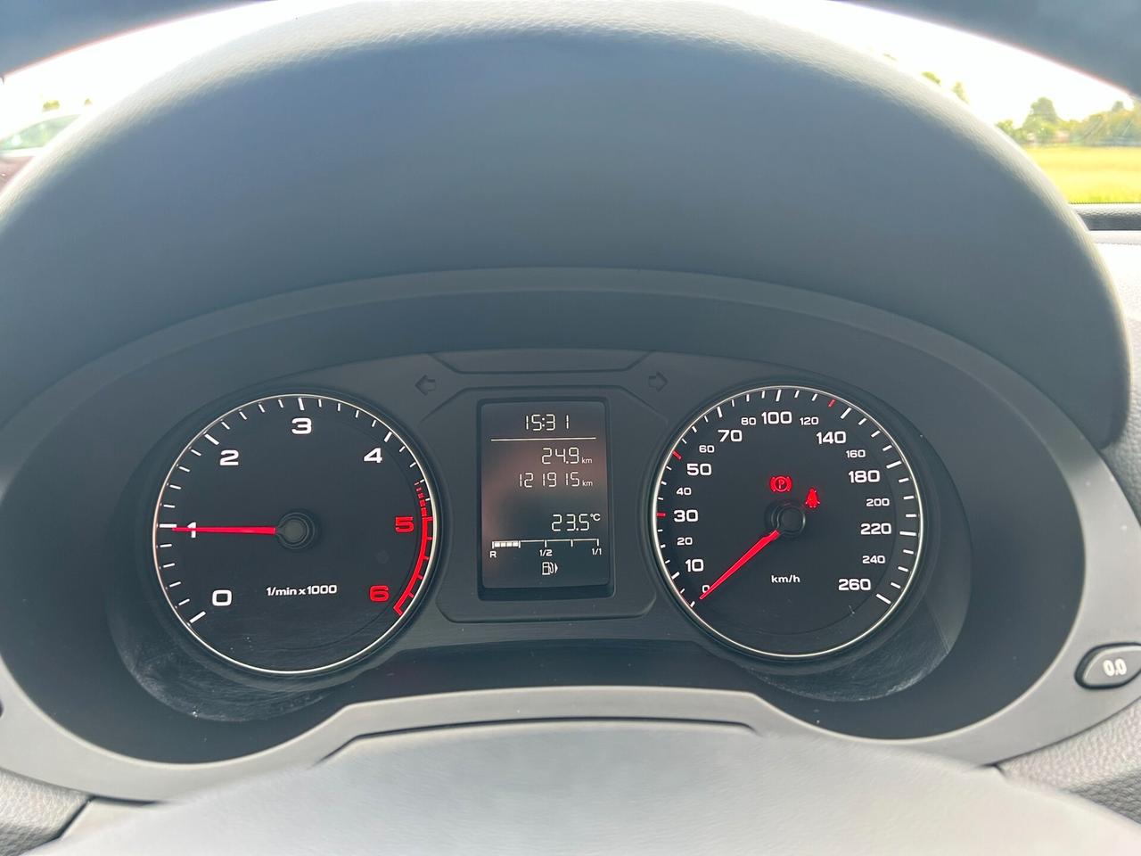 Audi Q3 2.0 TDI 140CV - OK NEOPATENTATI