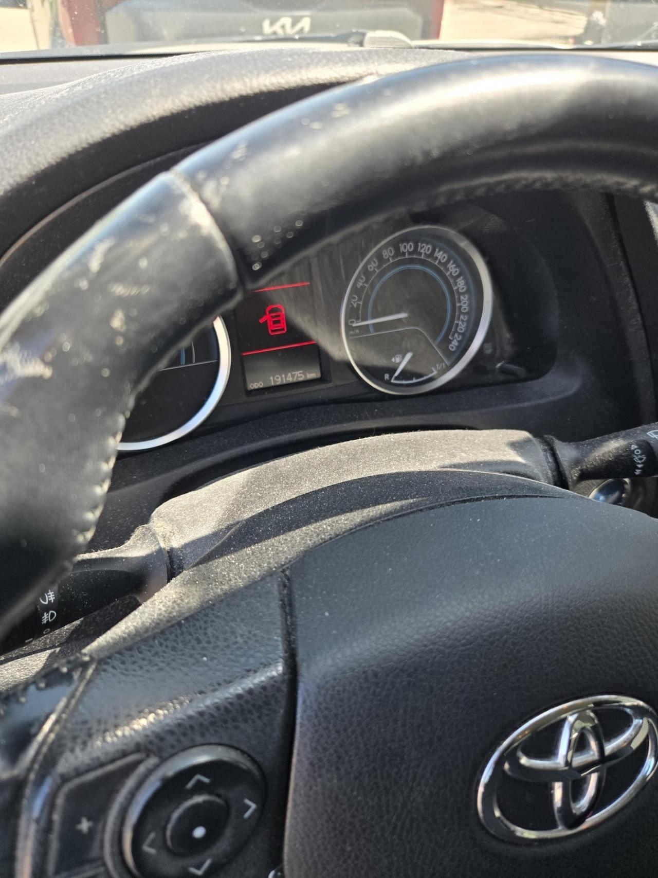 Toyota Auris 1.8 Hybrid Lounge