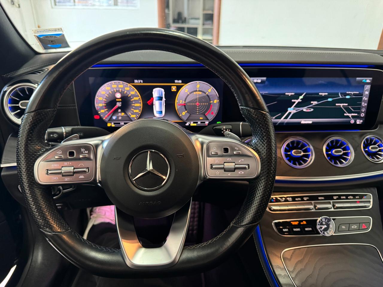 MERCEDES -BENZ E220 4 MATIC COUPè 2019 FULL