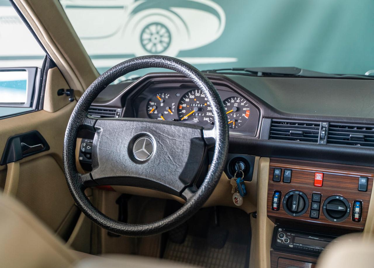Mercedes Classe E Coupè 300 CE