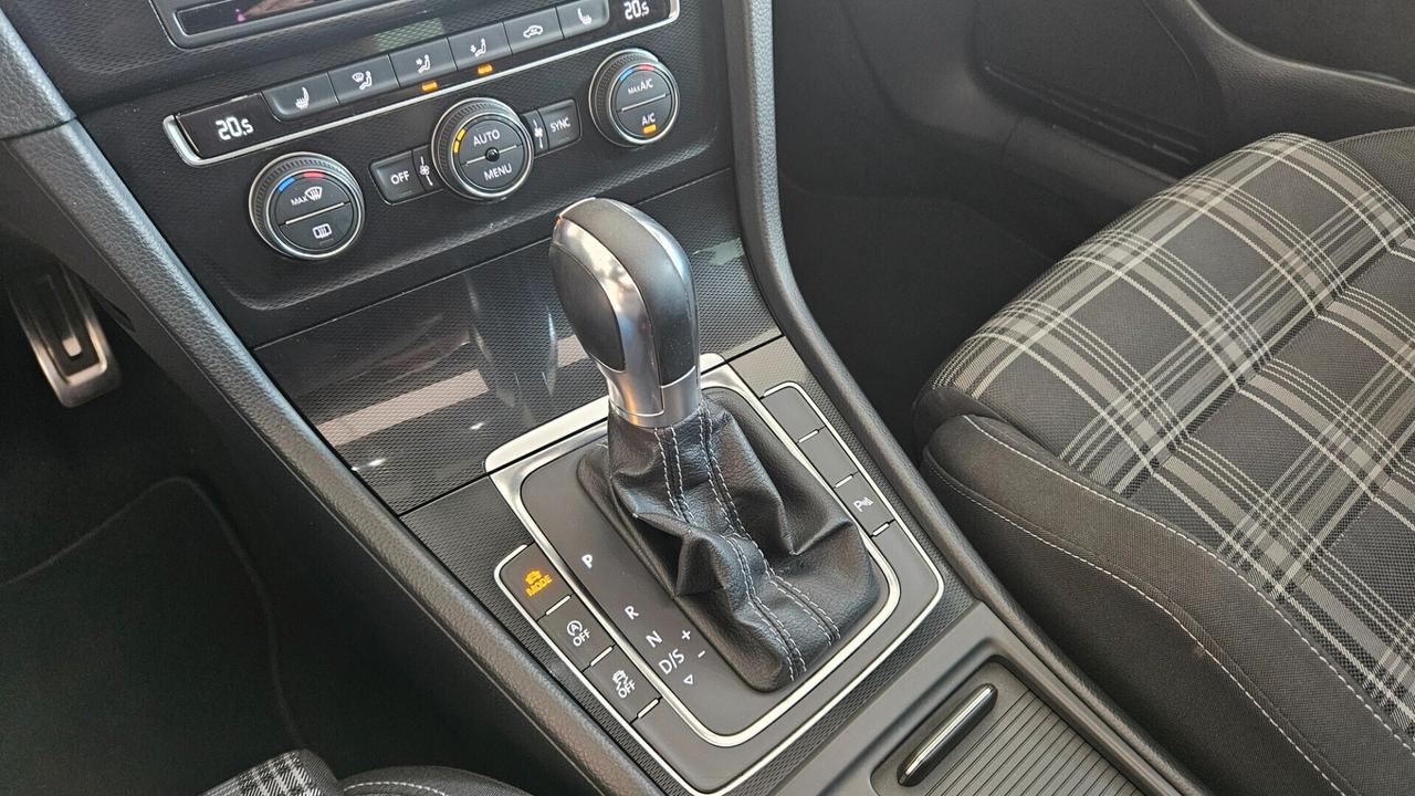 Volkswagen Golf GTD 2.0 TDI DSG 5p. Tetto Apribile