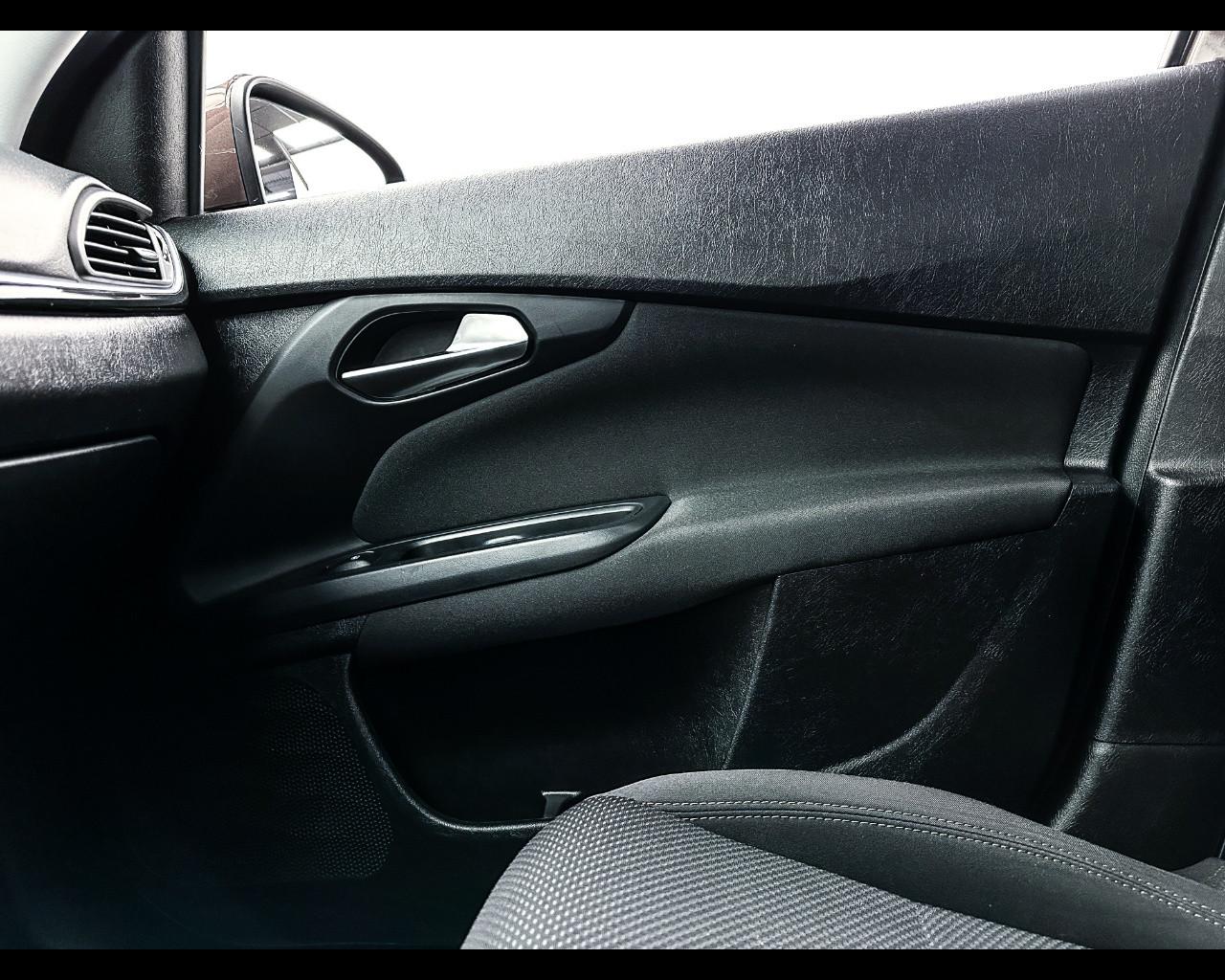 FIAT Tipo (2015-->) - Tipo 1.3 Mjt S&S SW Business