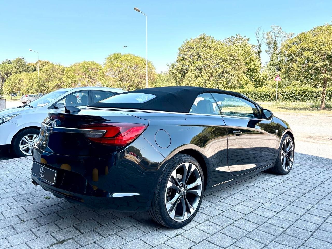 Opel Cascada 2.0 cdti CABRIO