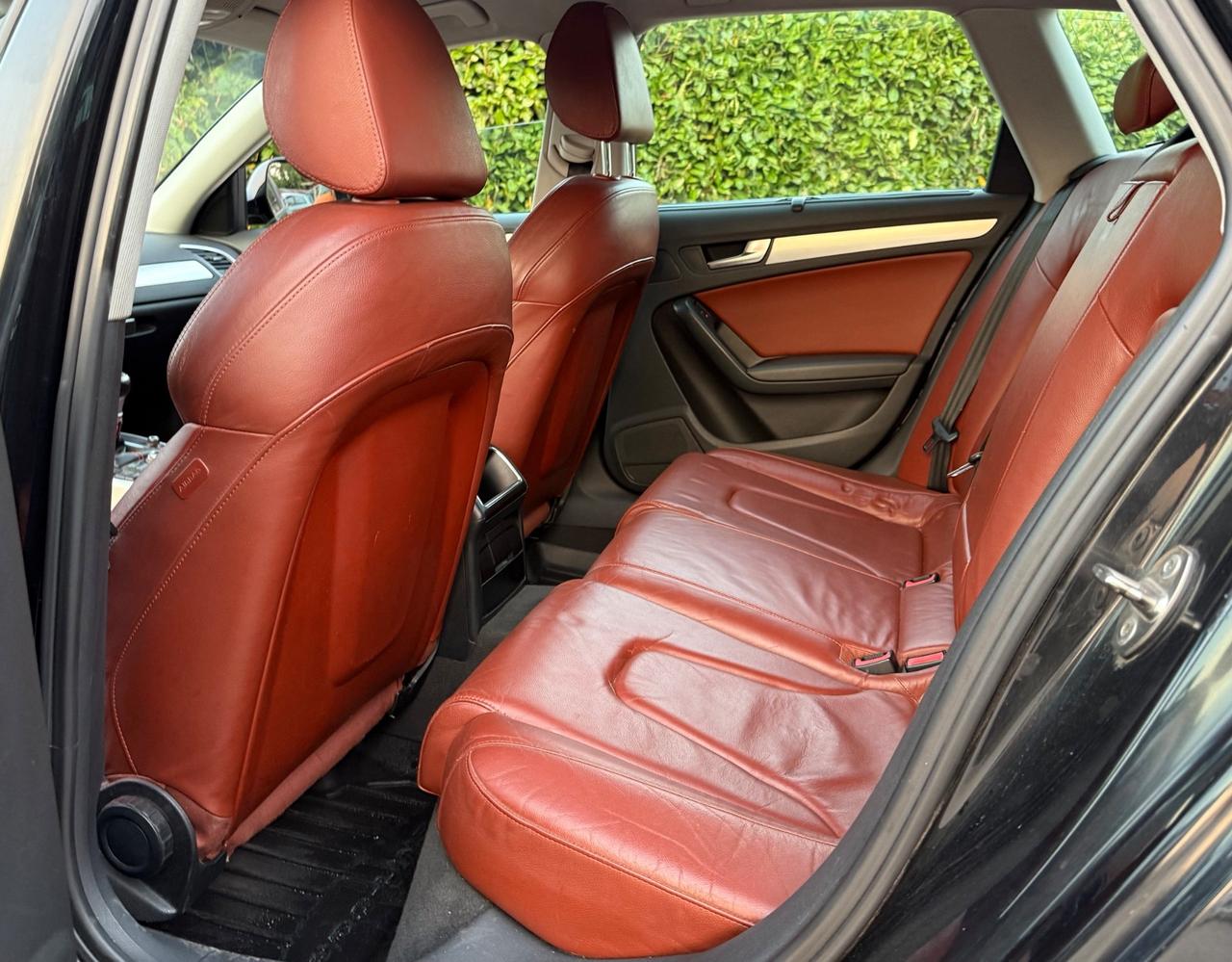 Audi A4 2.0 TDI 143CV S-LINE PELLE CERCHI R18