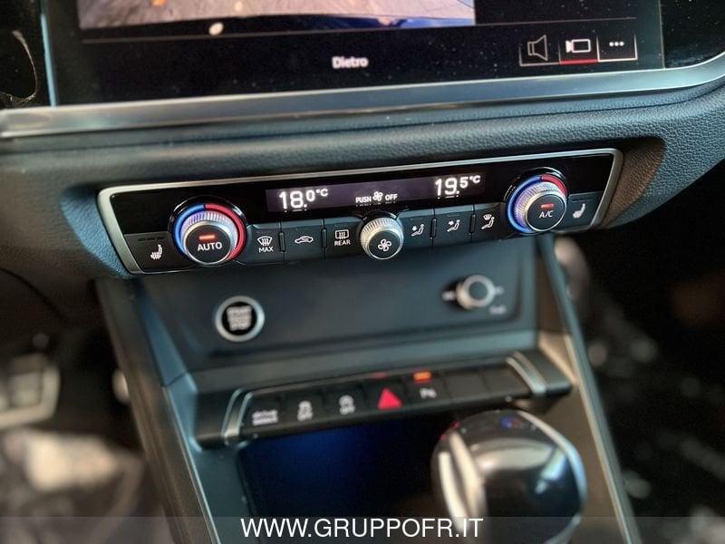 Audi Q3 SPB 35 TDI S tronic Identity Black