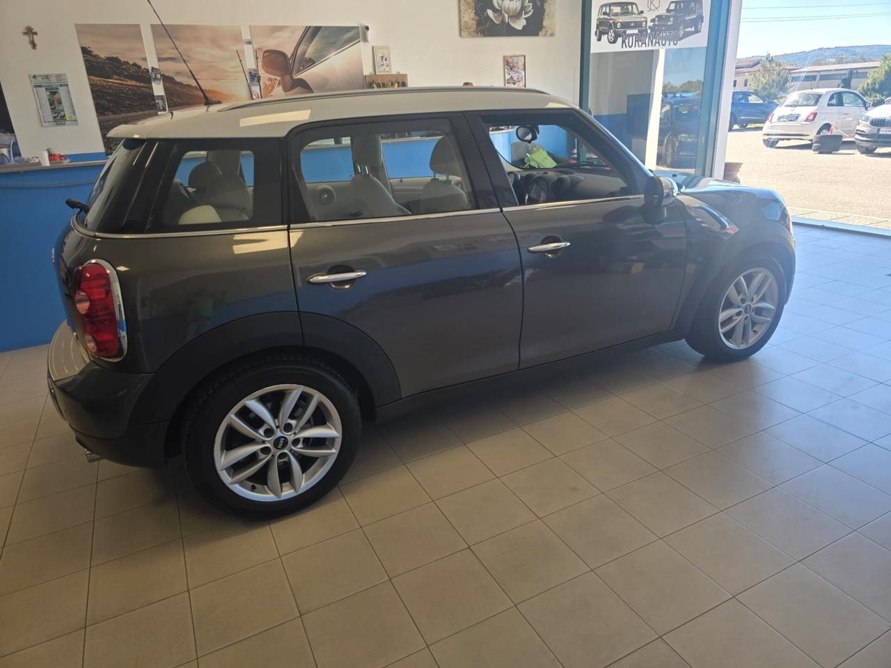 Mini One Countryman 2.0 Cooper D ALL4 Automatica