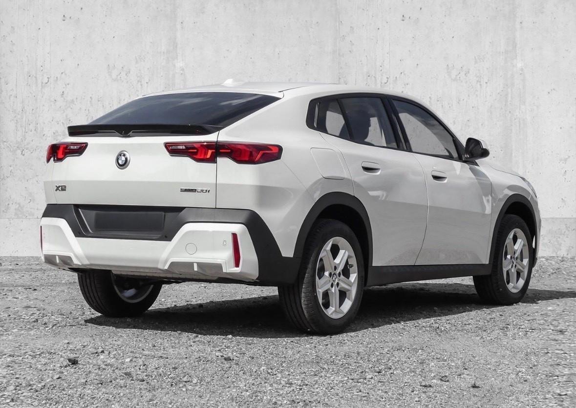 Bmw X2 Sdrive20i 156cv TETTO KM ZERO 2026