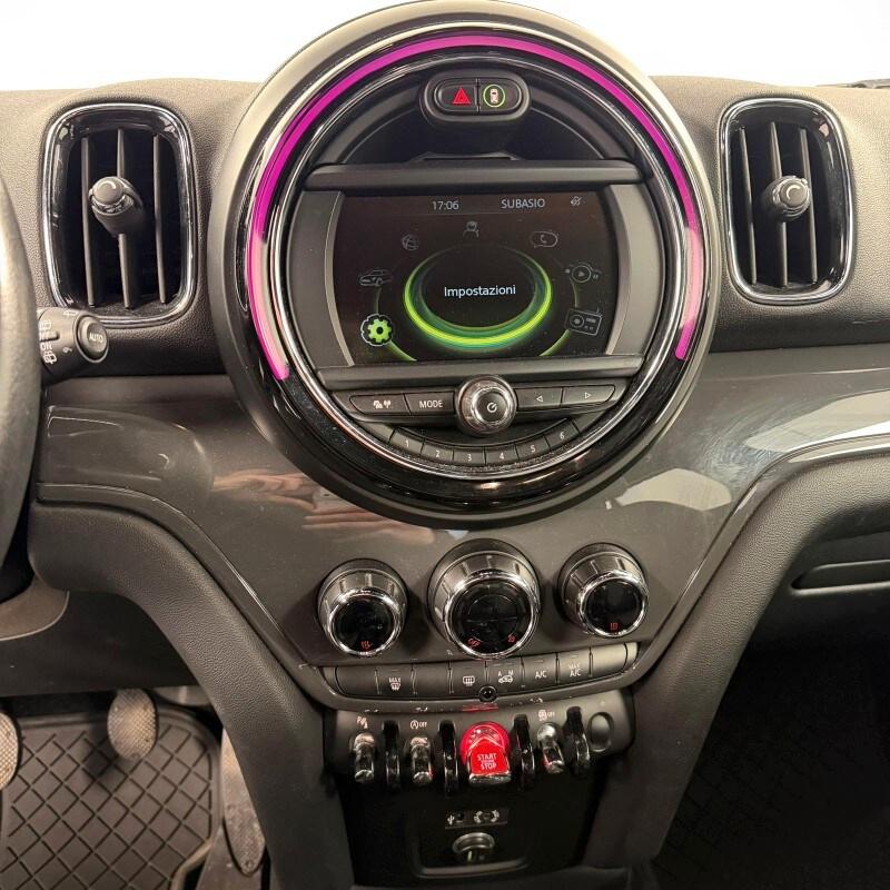 MINI Mini Countrym.(F60) Mini 2.0 Cooper D Coun...