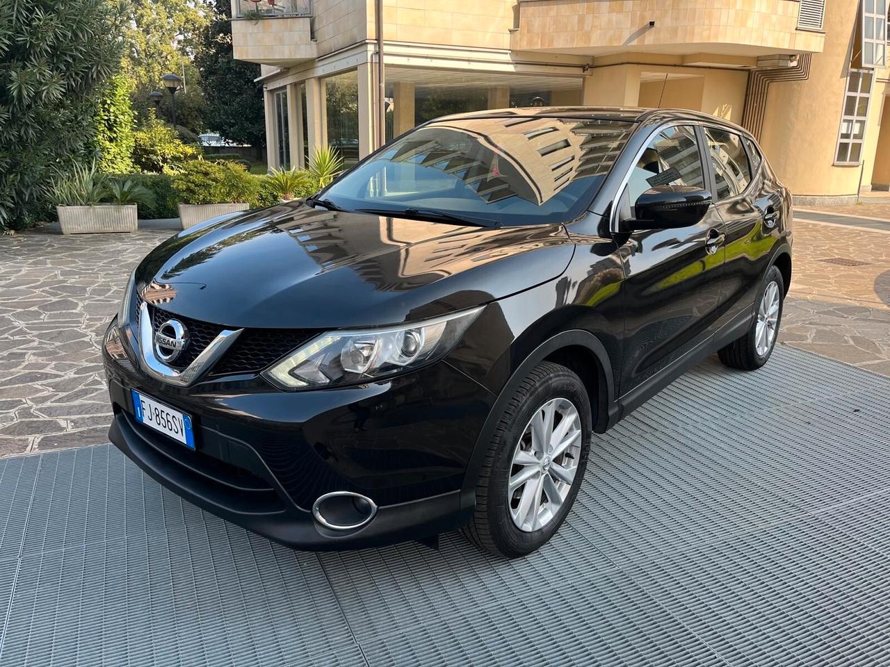 Nissan Qashqai 1.2 Acenta cambio automatico imm. 2017