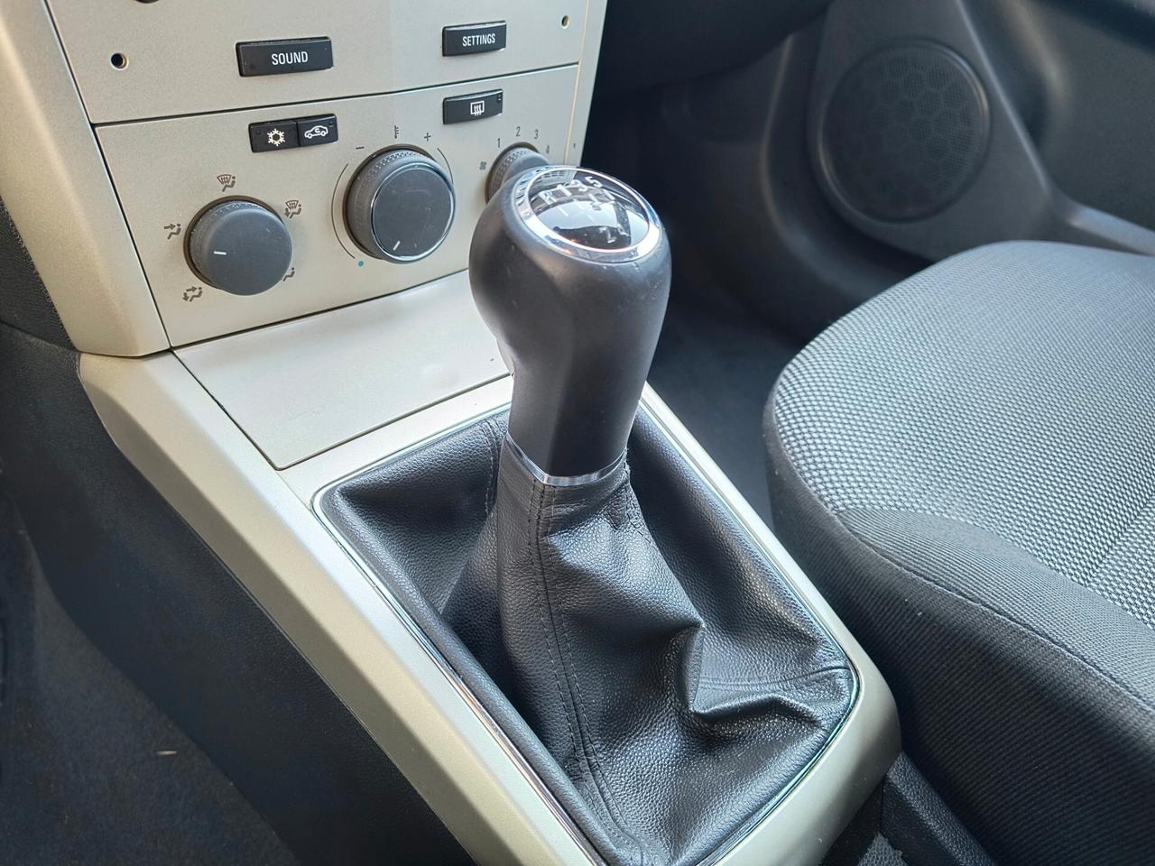 Opel Astra GTC 1.6 115cv BENZINA