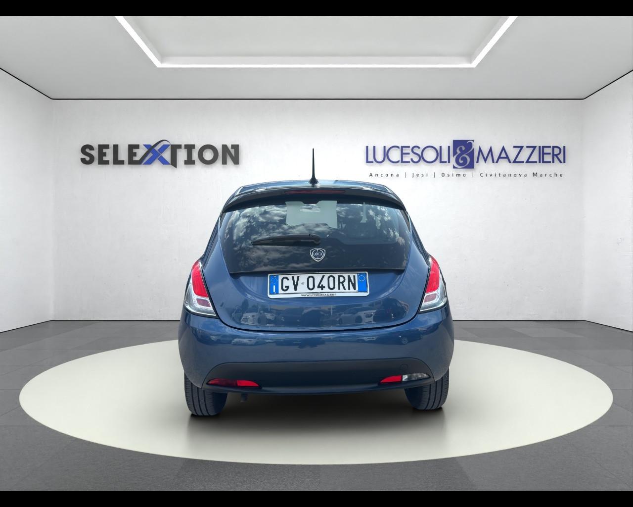 LANCIA Ypsilon 3ª serie - Ypsilon 1.0 FireFly 5 porte S&S Hybrid Oro