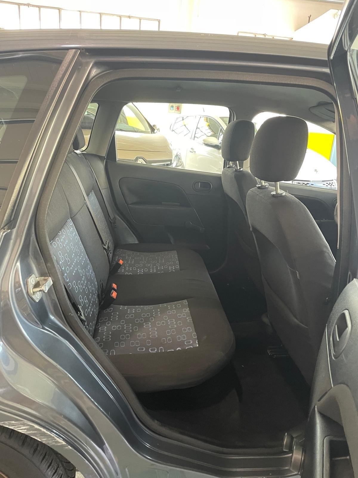 Ford Fiesta 1.2 16V 5p. Ambiente