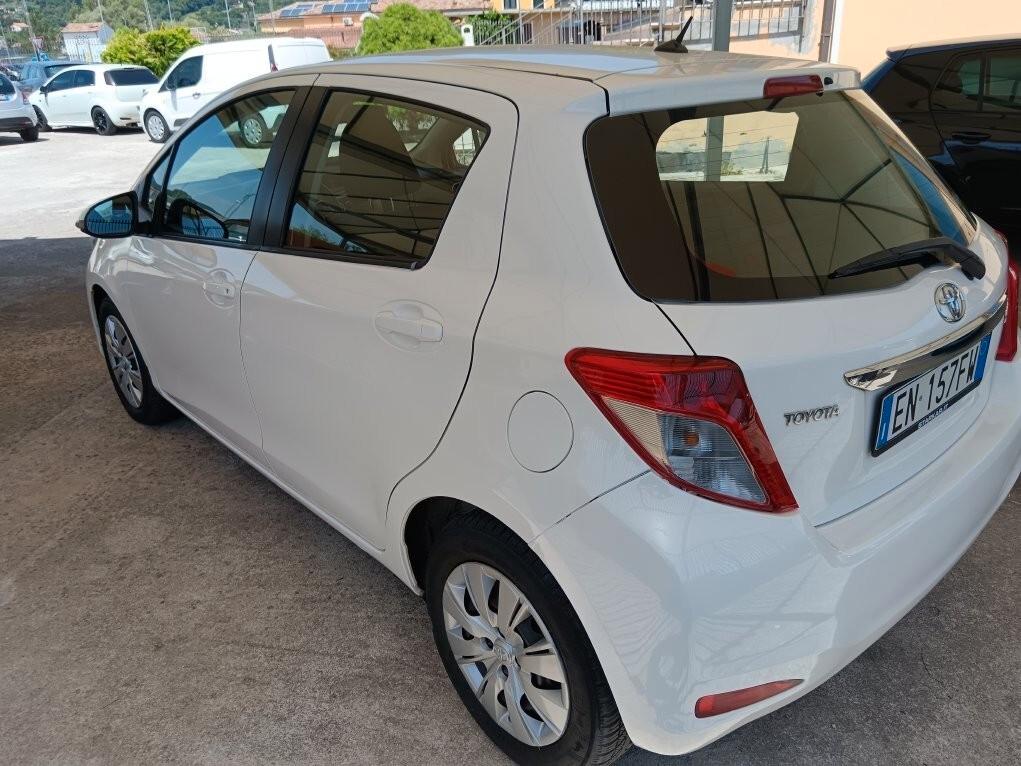 Toyota Yaris 1.4 D-4D 5 porte Lounge