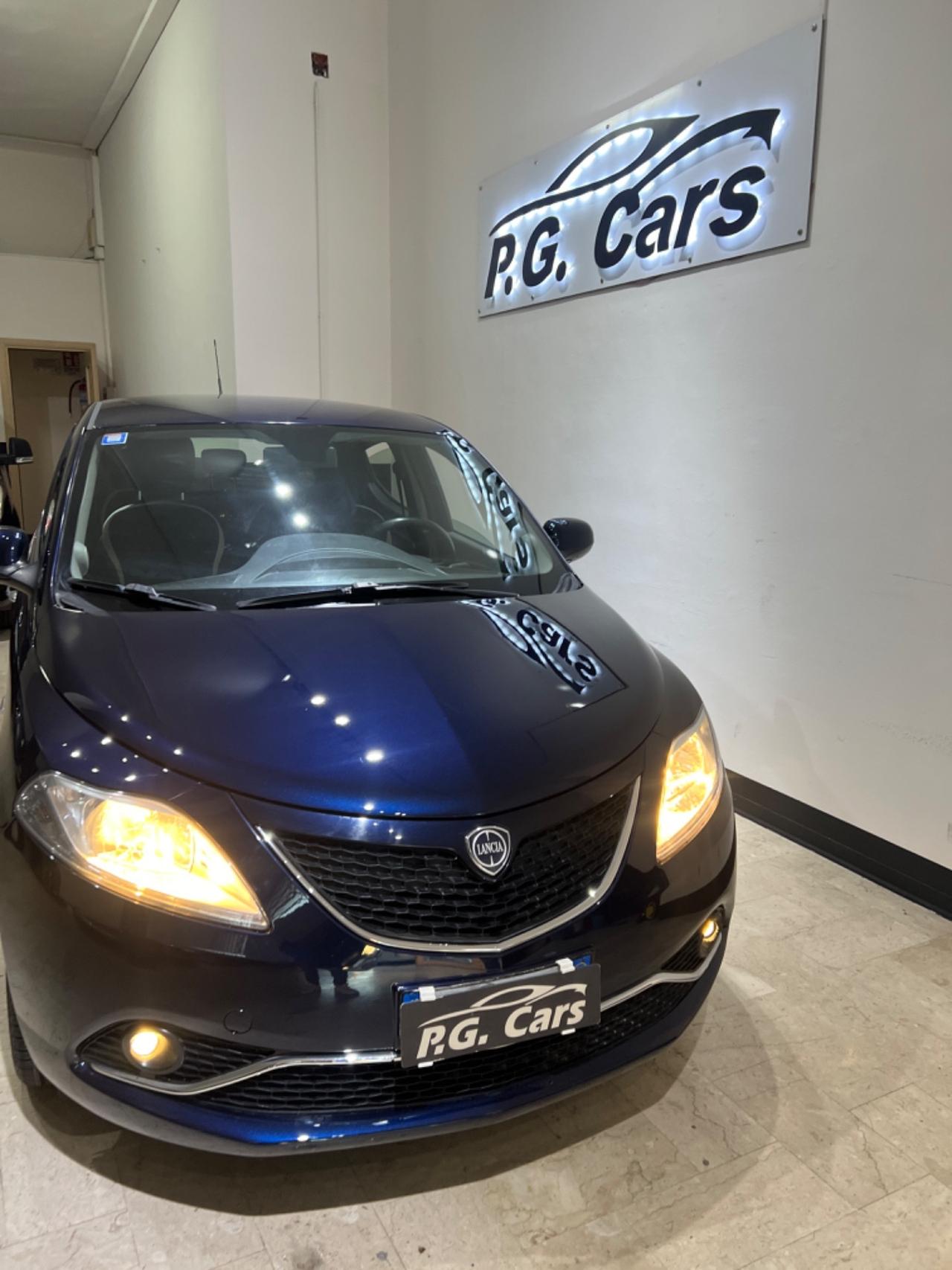 Lancia Ypsilon 1.2 69 CV 5 porte GPL Ecochic Silver