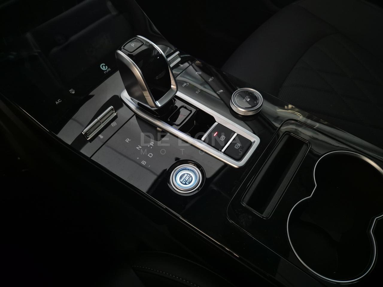 Sportequipe 8 1.5 phev auto