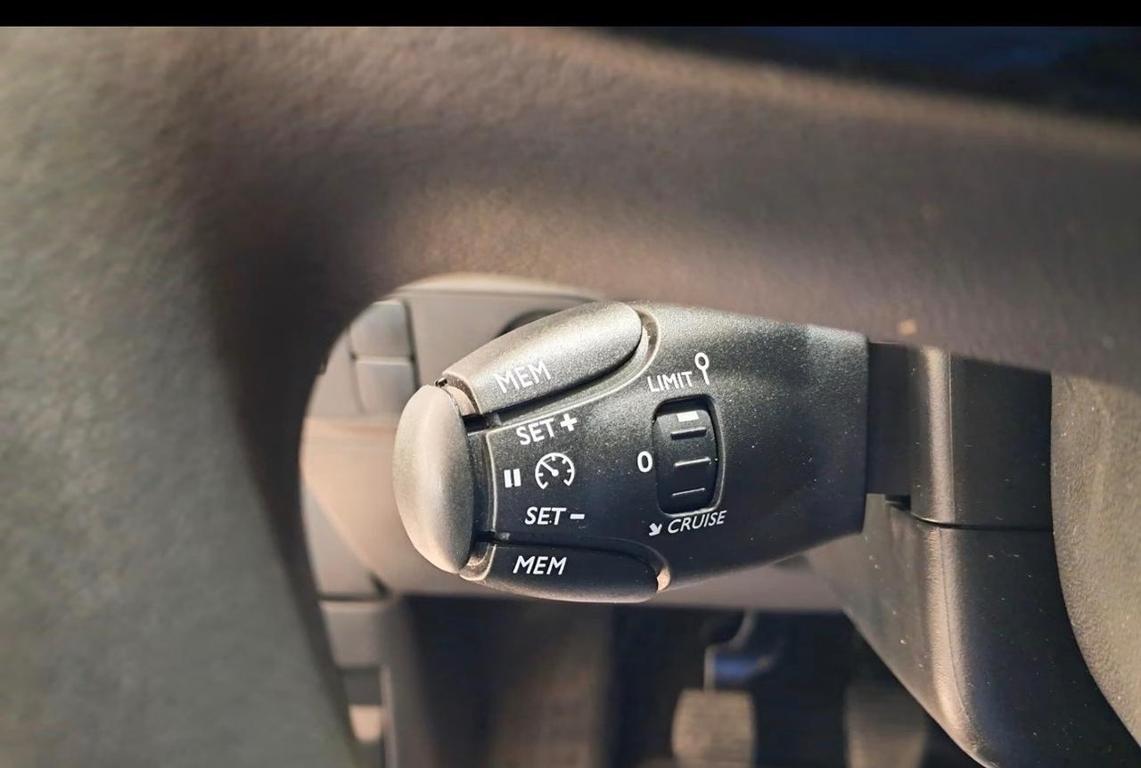 Citroen C3 BlueHDi 100 S&S Shine Pack