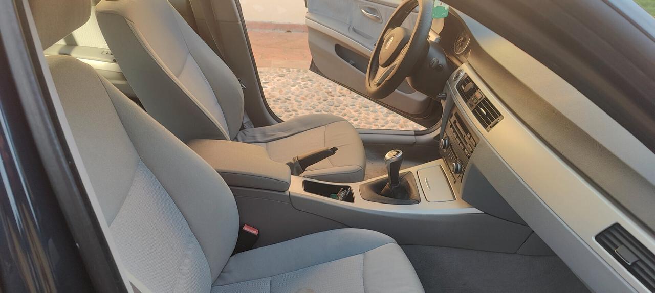 Bmw 320 320d cat Touring Attiva