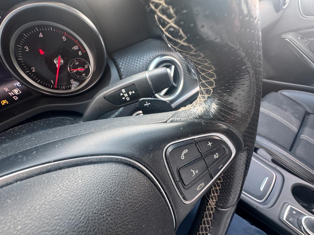 MERCEDES-BENZ A 180 d Automatic Business