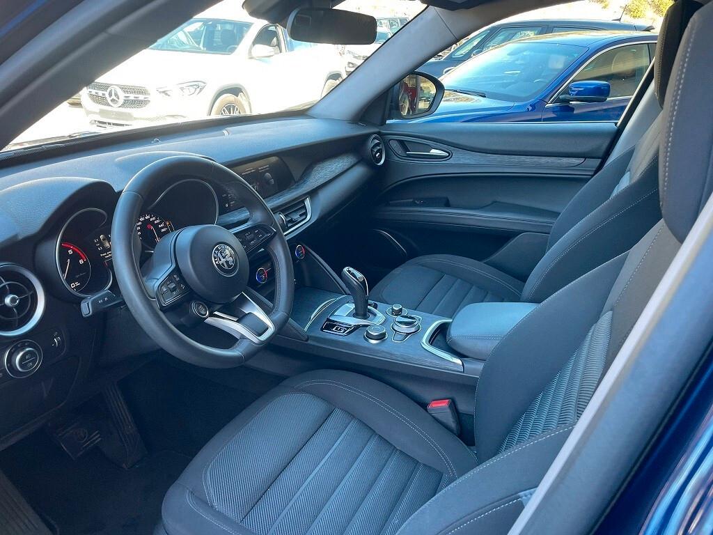 ALFA STELVIO 2.2JTDm 190CV Q4 *NAVI-KAMERA*