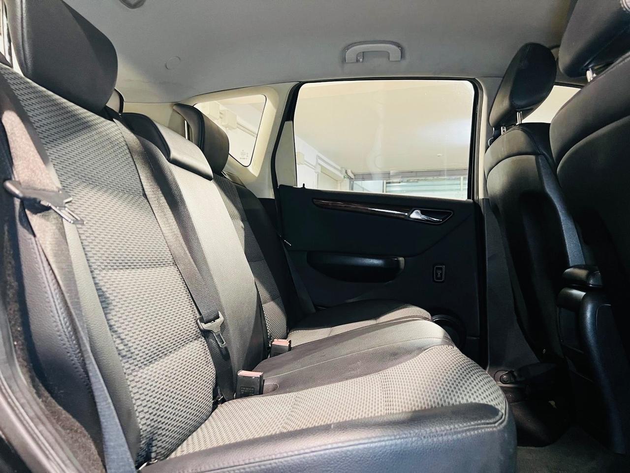 Classe A-180 d*109CV* (cdi) *MANUALE*