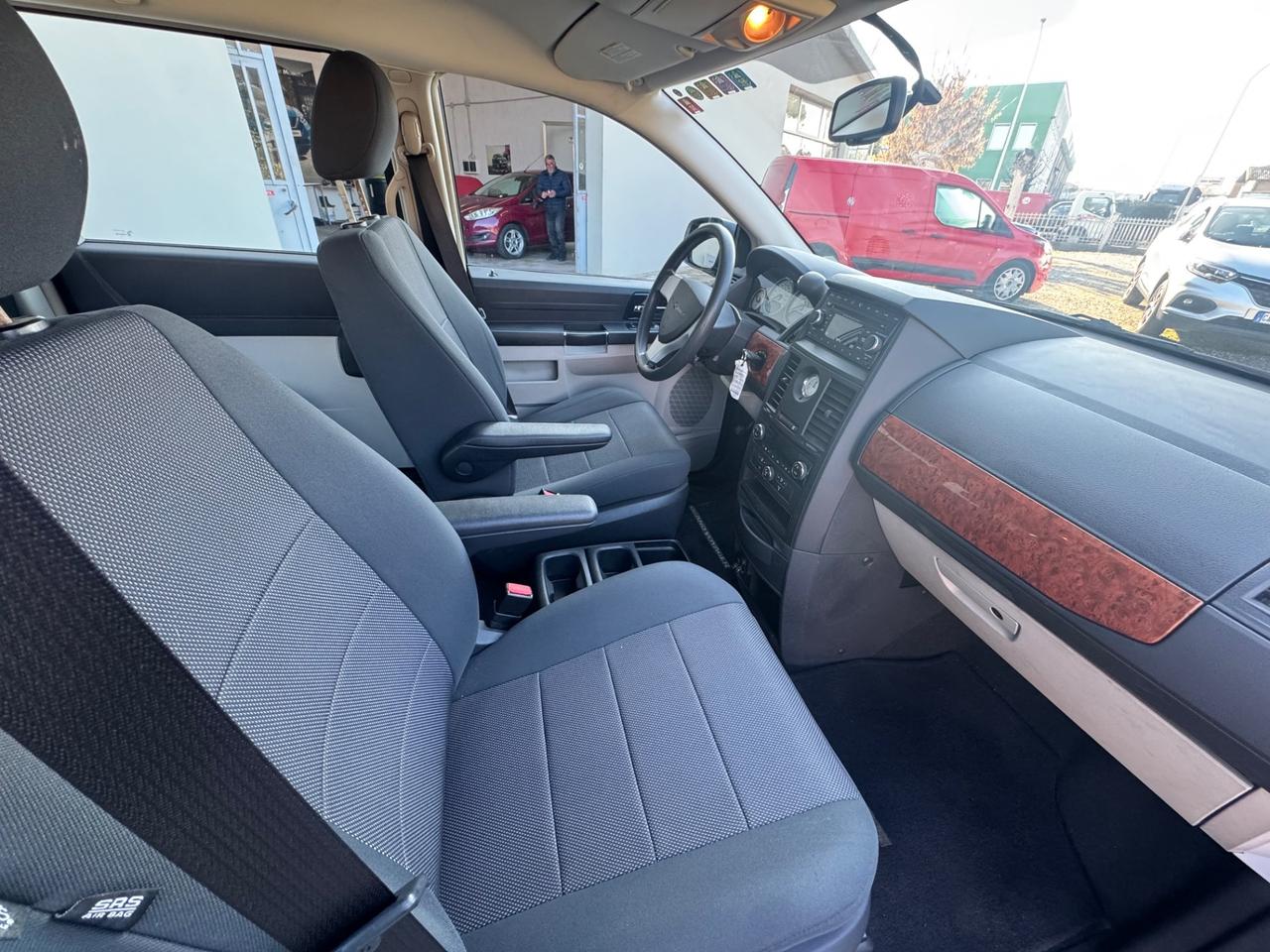 Chrysler Voyager Grand 2.8 CRD cat Limited Auto