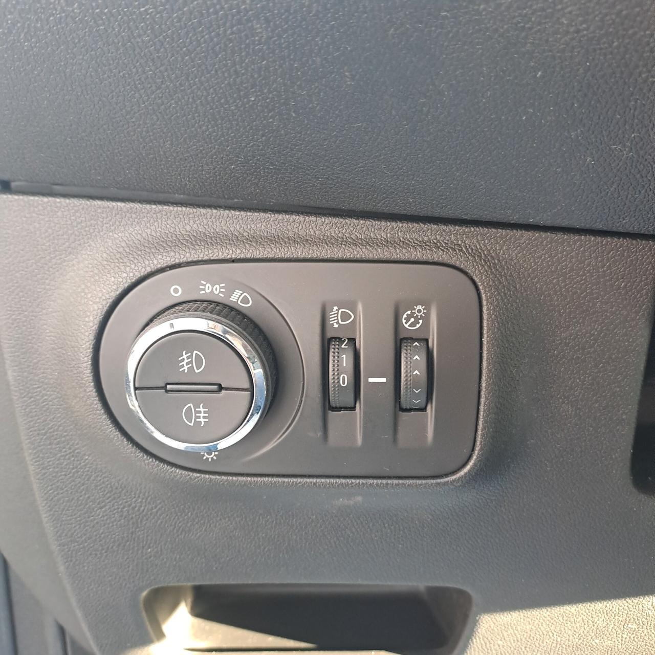 Opel Corsa 1.2 Bz 69cv Cosmo
