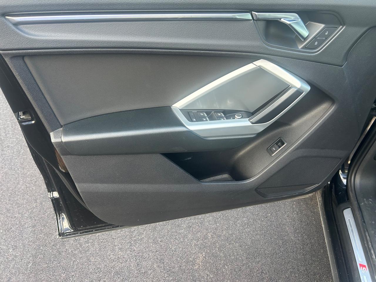 Audi Q3 35 TDI S tronic line tetto