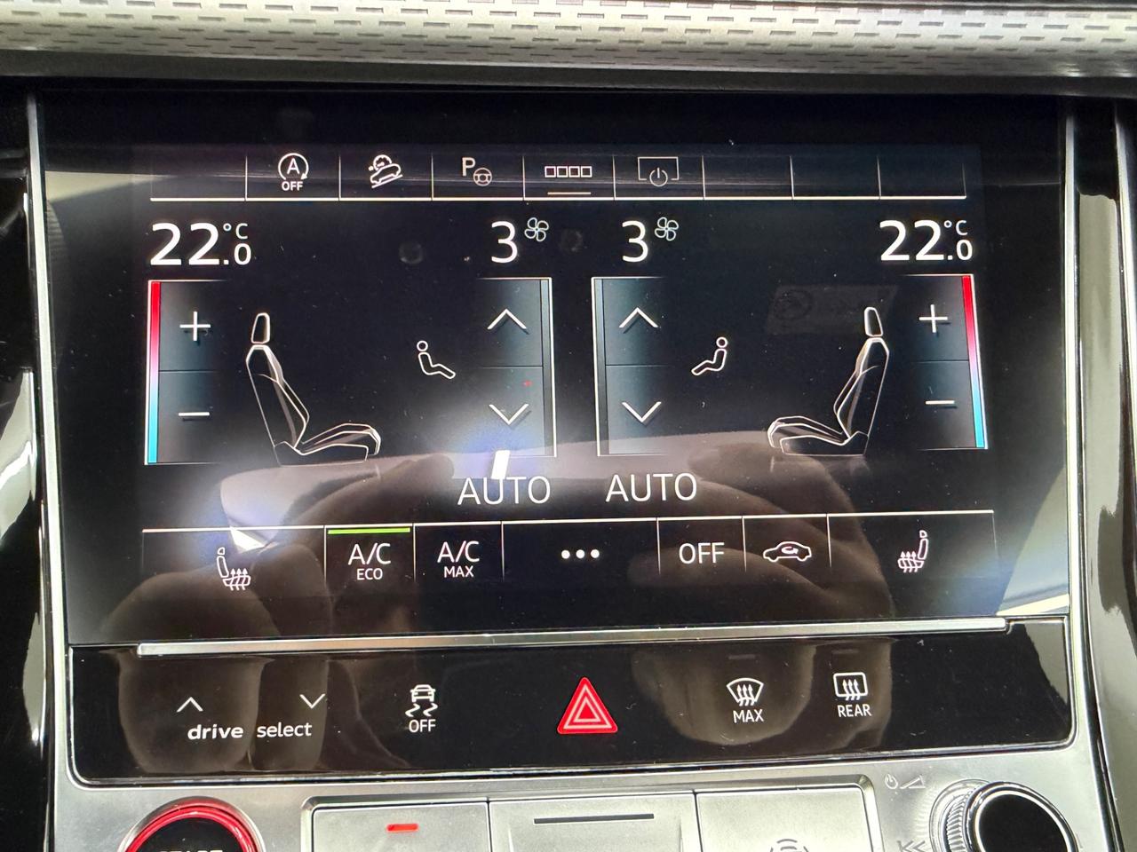 Audi Q8 SQ8 TFSI ITA UFF MATRIX TETTO 4 RUOTE STERZANTI