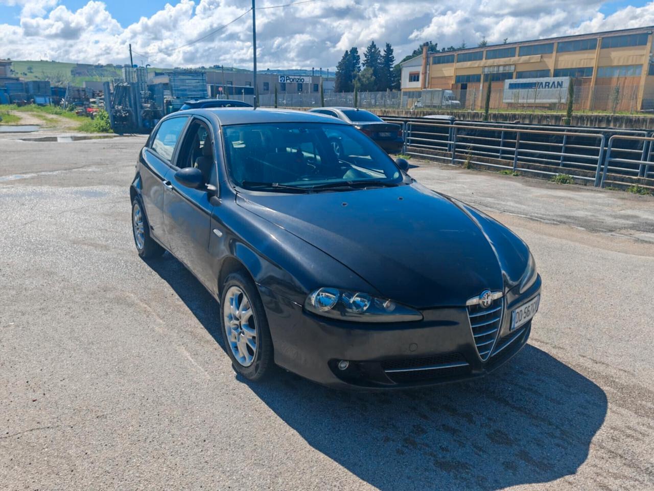 Alfa Romeo 147 1.9 JTD (120) 5 porte Collezione
