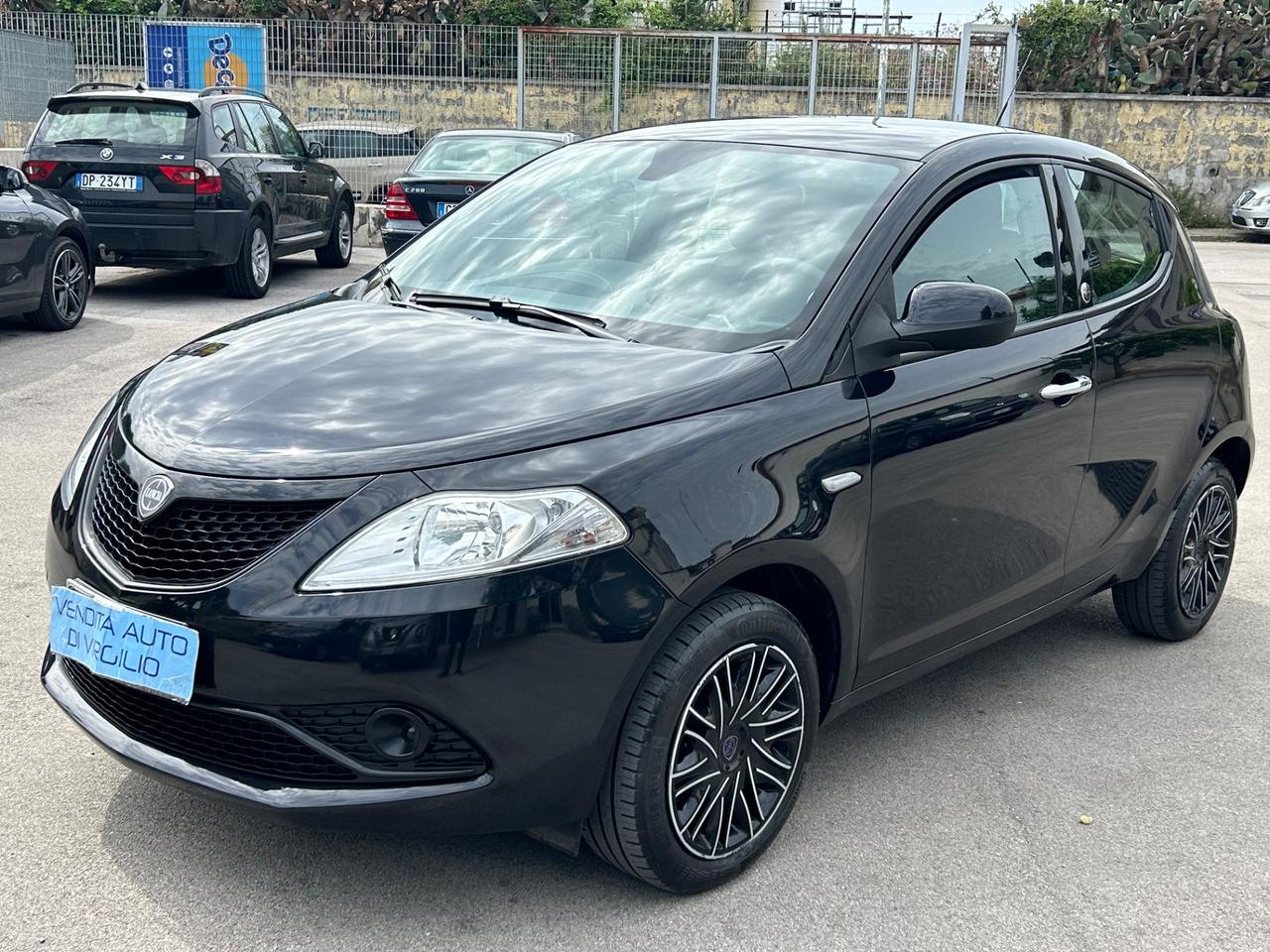 Lancia Ypsilon 1.2 EcoChic 69cv GPL Gold