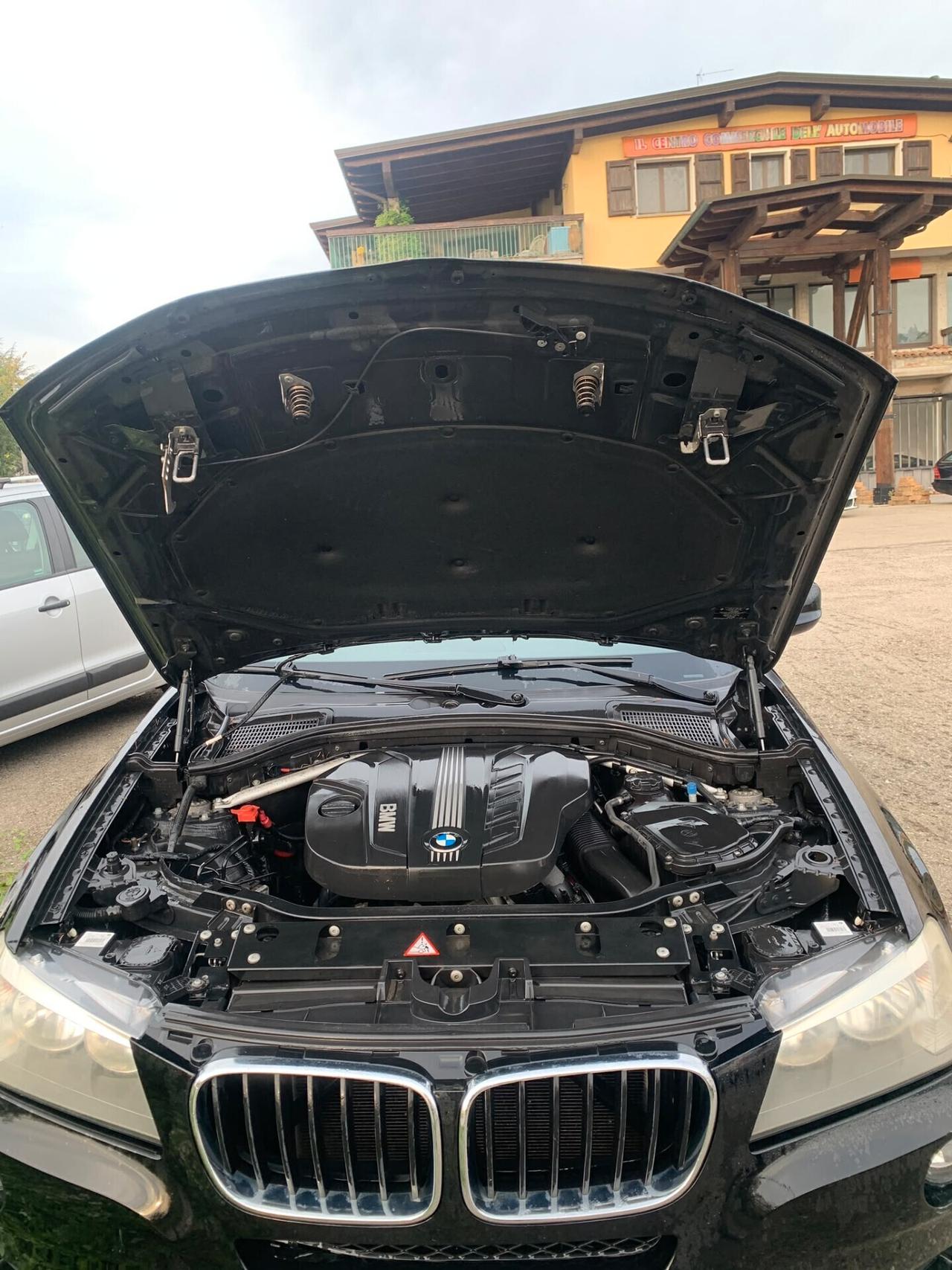 Bmw X3 Tdi 2000 cc 180 cv-main ottime condizioni di meccanica 215000 km appena eseguito tagliando generale