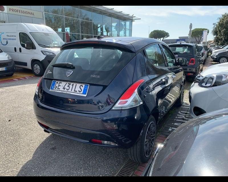 Lancia Ypsilon 1.0 FireFly 5 porte S&S Hybrid Gold