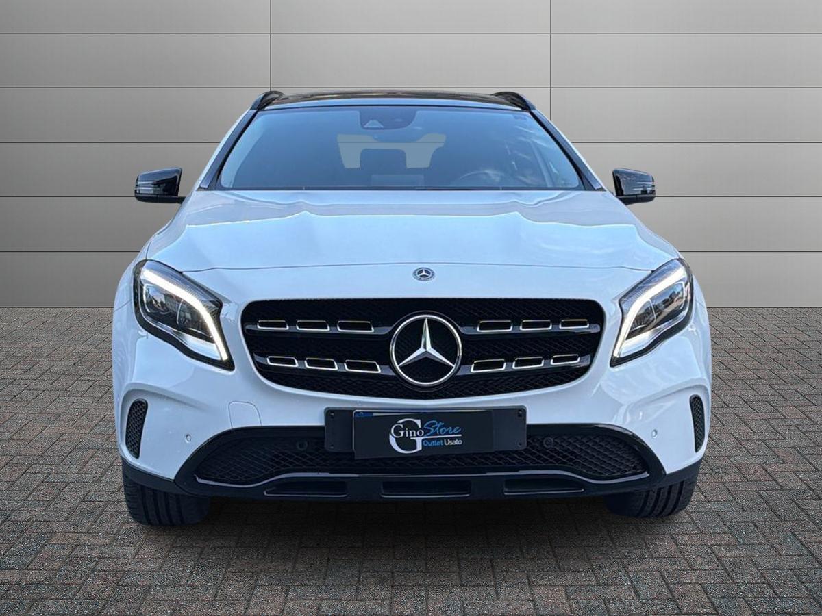 Mercedes-Benz GLA 220 d Sport 4matic 170cv auto