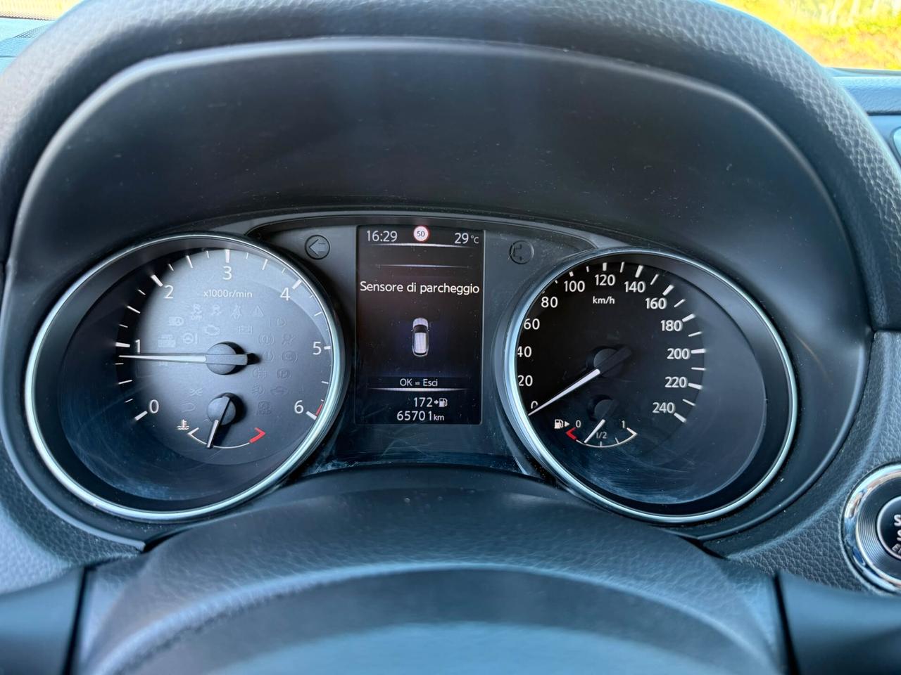 Nissan Qashqai 1.5 dCi N-Connecta
