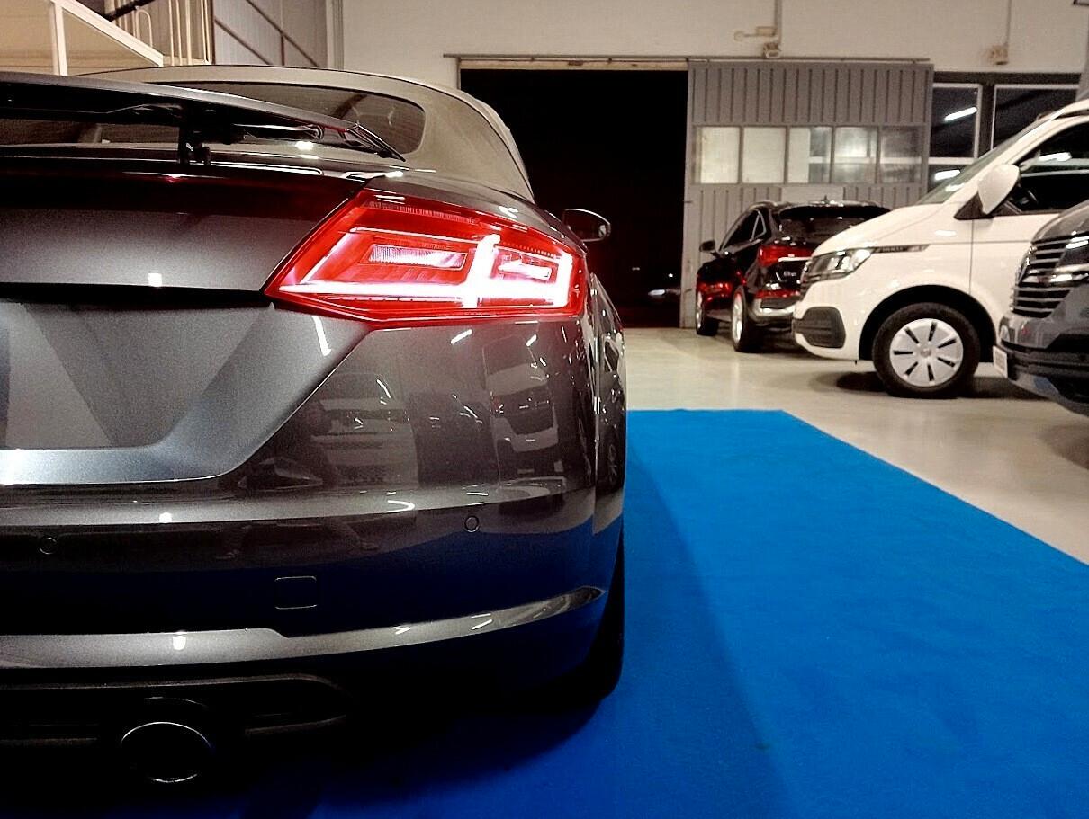 Audi TT ROADSTER 1.8 TFSI SLINE 19" MATRIX CABRIO S-LINE