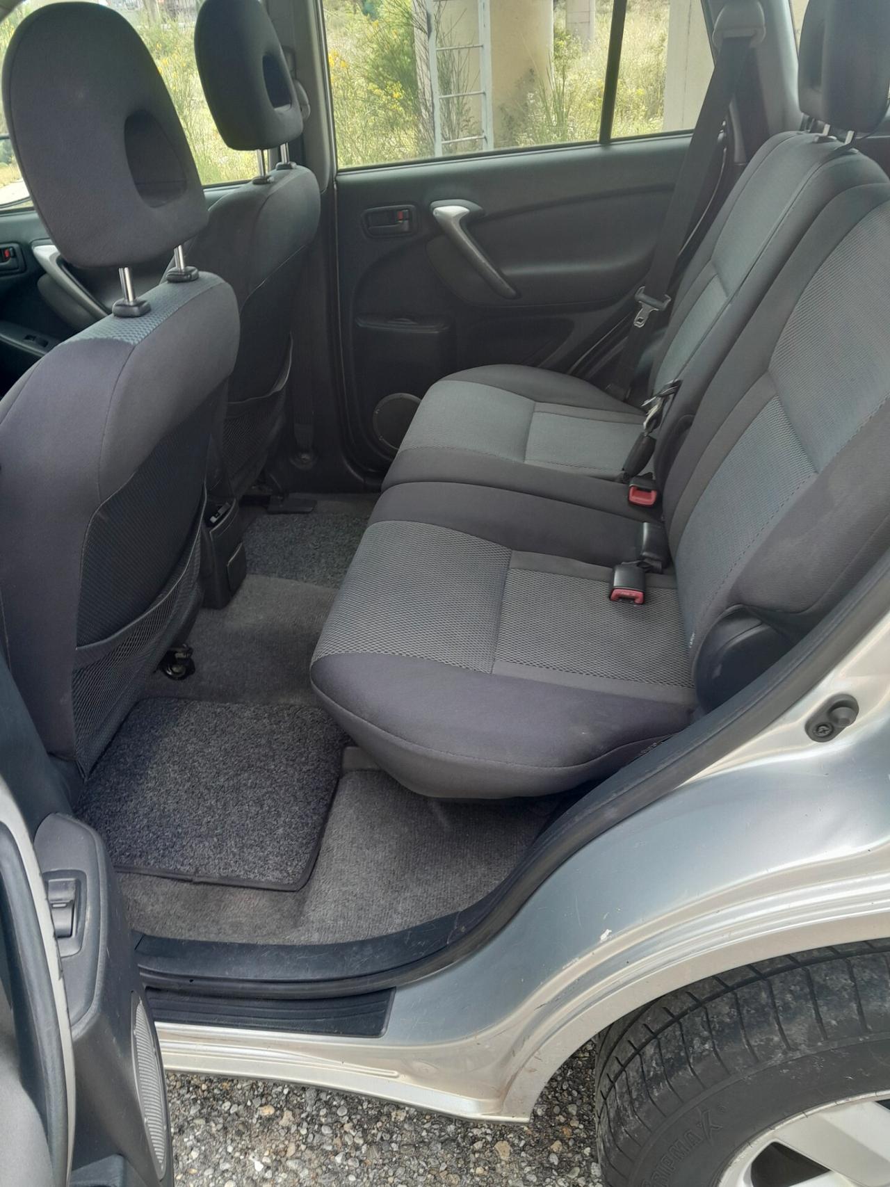 Toyota RAV 4 RAV4 2.0 Tdi D-4D cat 5 porte Sol
