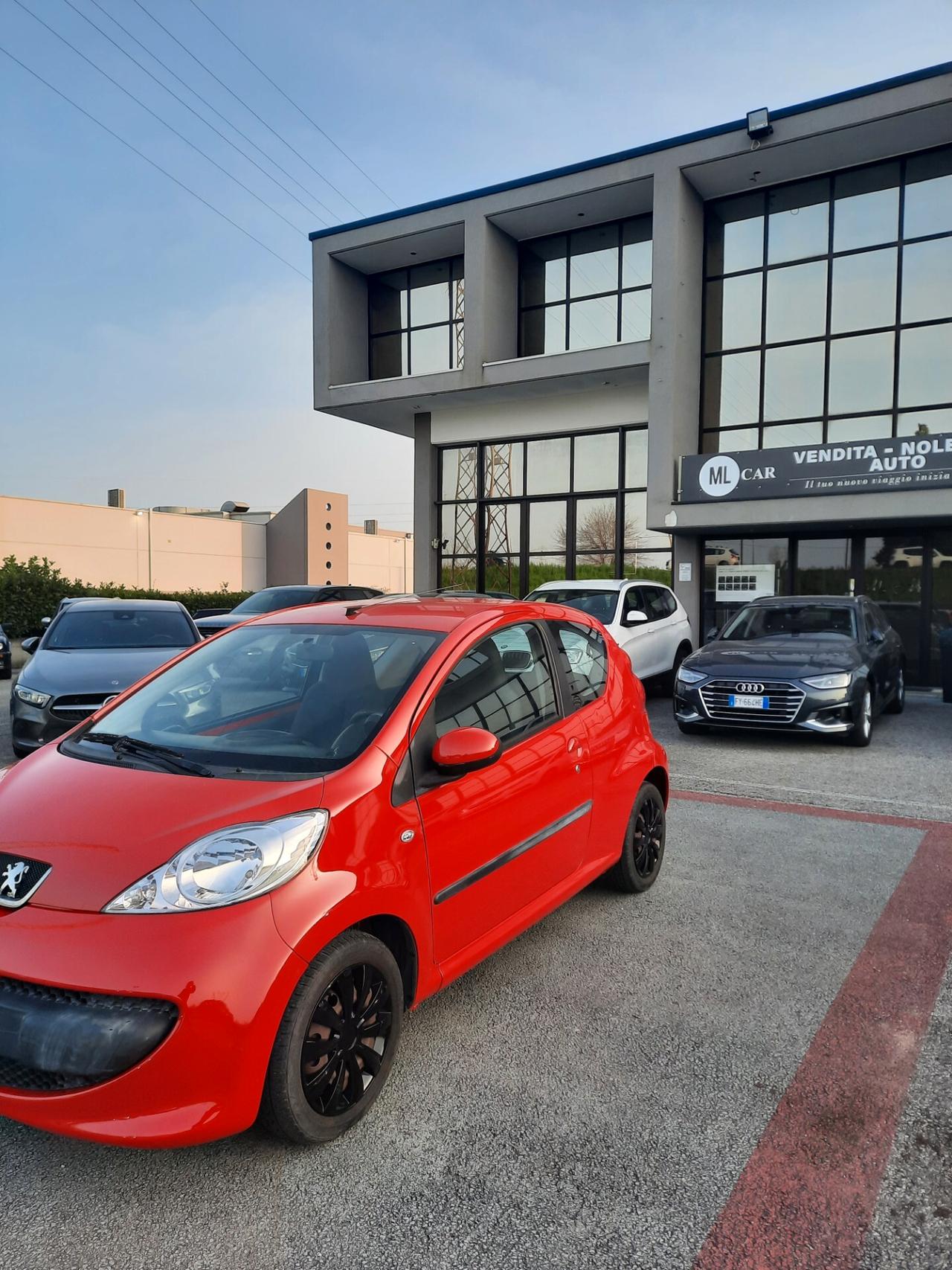 Peugeot 107 1.0 68 CV Ok neopatentati