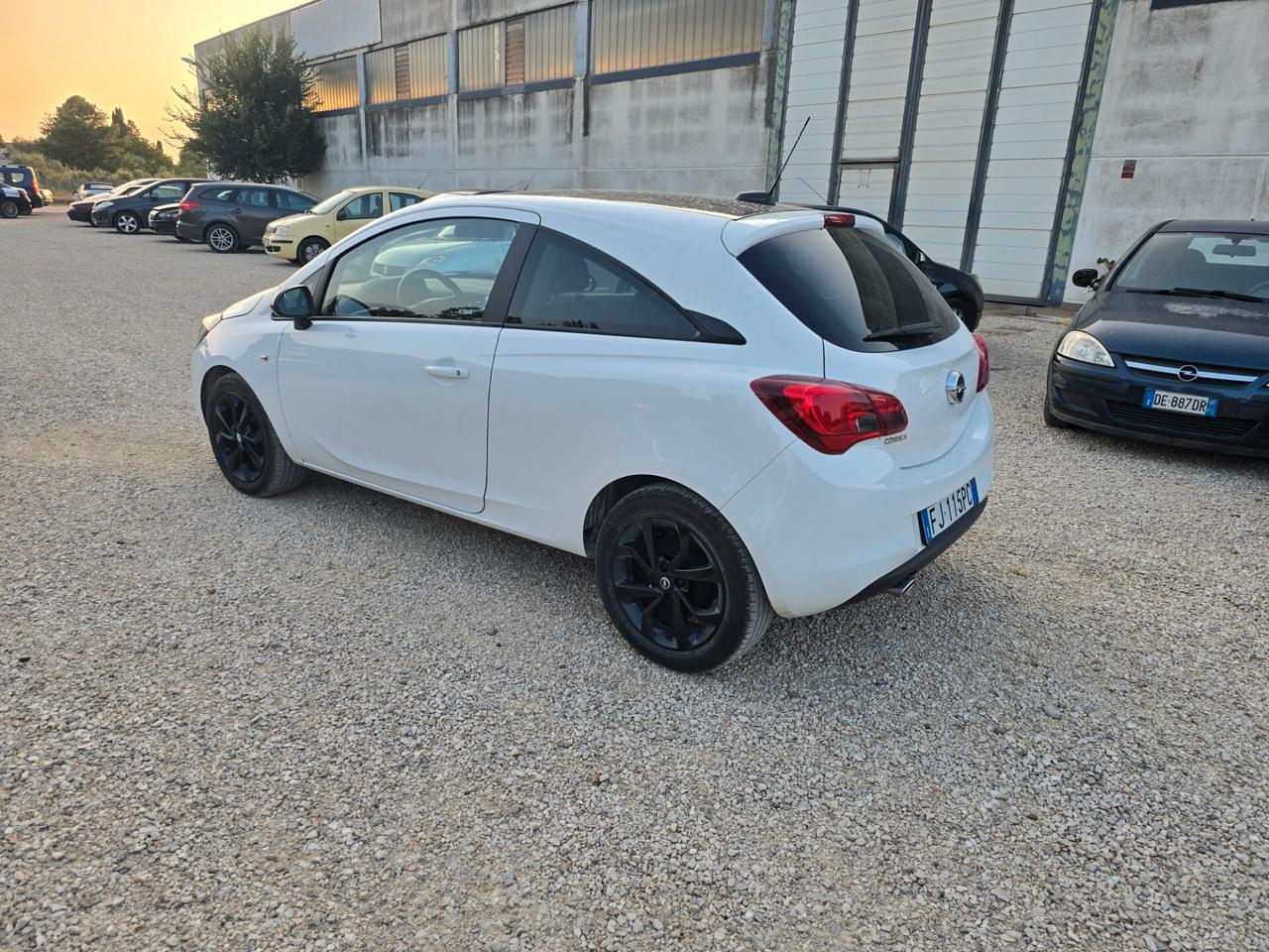 Opel Corsa 1.4 90CV GPL Tech Coupé b-Color