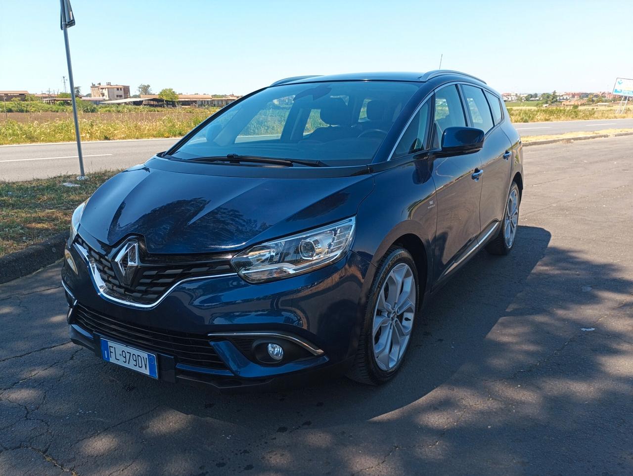 Renault Grand Scenic dCi 7 POSTI
